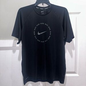 Nike Dri-FIT Men’s Swim T-Shirt UPF 40+ Black Large Short Sleeve Shirt